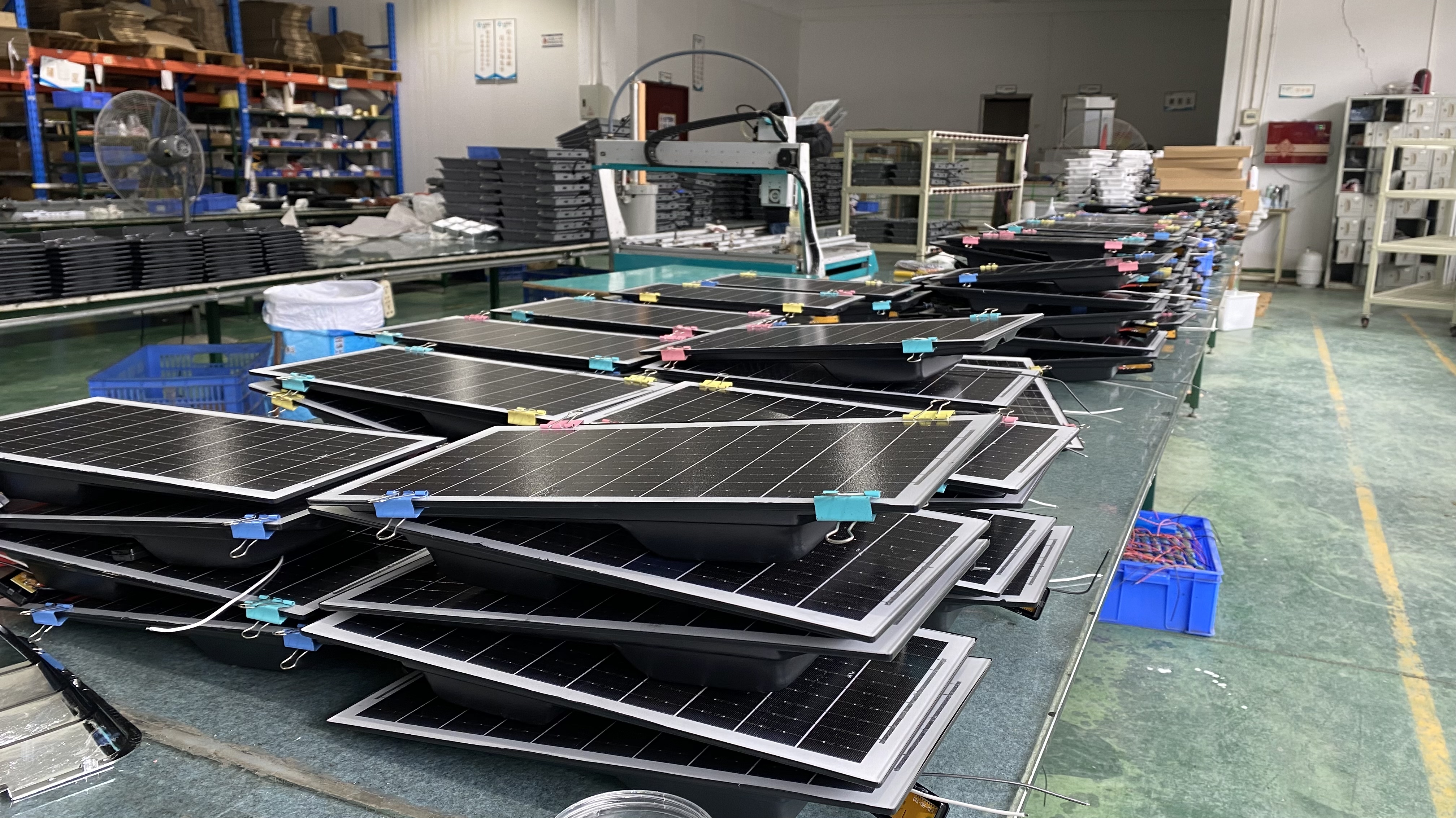 太陽(yáng)能一體化路燈-方盒(圖5)